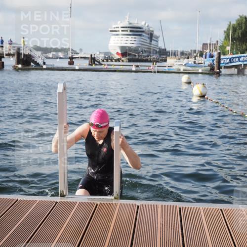 17.08.2025 - KN Förde Triathlon 2025 KatJ http://msf.ph/oto/8579441 17.08.2025 09:20:48 Schwimmen 197, 200, 205, 228, 188, 197, 205, 228, 241 meine-sportfotos.de