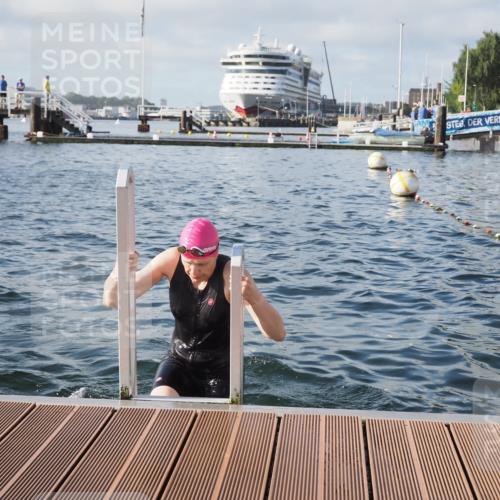 17.08.2025 - KN Förde Triathlon 2025 KatJ http://msf.ph/oto/8579444 17.08.2025 09:20:48 Schwimmen 197, 200, 205, 228, 188, 197, 205, 228, 241 meine-sportfotos.de