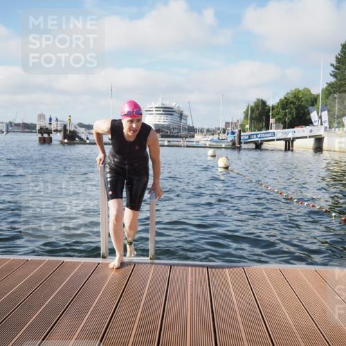 17.08.2025 - KN Förde Triathlon 2025 KatJ http://msf.ph/oto/8579485 17.08.2025 09:20:51 Schwimmen 197, 200, 205, 216, 223, 228, 197, 200, 205, 228, 241 meine-sportfotos.de