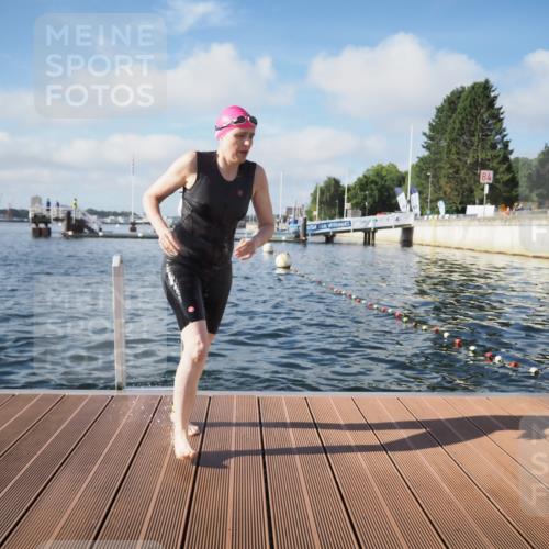 17.08.2025 - KN Förde Triathlon 2025 KatJ http://msf.ph/oto/8579499 17.08.2025 09:20:51 Schwimmen 197, 200, 205, 216, 223, 228, 197, 200, 205, 228, 241 meine-sportfotos.de