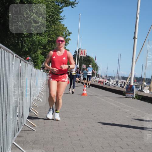 17.08.2025 - KN Förde Triathlon 2025 KatJ http://msf.ph/oto/8579562 17.08.2025 12:16:07 Laufen 353, 606, 610 meine-sportfotos.de