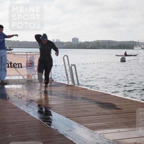17.08.2025 - KN Förde Triathlon 2025 KatJ http://msf.ph/oto/8579612 17.08.2025 09:20:59 Schwimmen 200, 205, 216, 223, 197, 200, 205, 216, 223 meine-sportfotos.de
