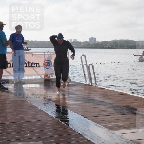 17.08.2025 - KN Förde Triathlon 2025 KatJ http://msf.ph/oto/8579619 17.08.2025 09:21:00 Schwimmen 200, 205, 216, 223, 197, 200, 205, 216, 223 meine-sportfotos.de