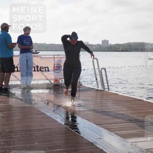 17.08.2025 - KN Förde Triathlon 2025 KatJ http://msf.ph/oto/8579626 17.08.2025 09:21:00 Schwimmen 200, 205, 216, 223, 197, 200, 205, 216, 223 meine-sportfotos.de