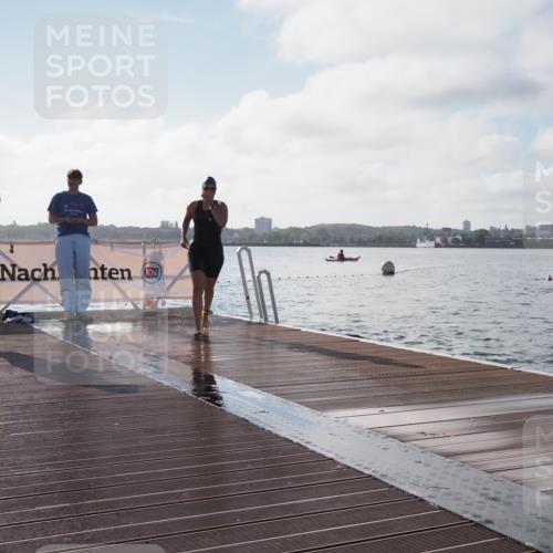 17.08.2025 - KN Förde Triathlon 2025 KatJ http://msf.ph/oto/8579754 17.08.2025 09:21:23 Schwimmen 171, 194, 201, 230, 171, 194, 201 meine-sportfotos.de