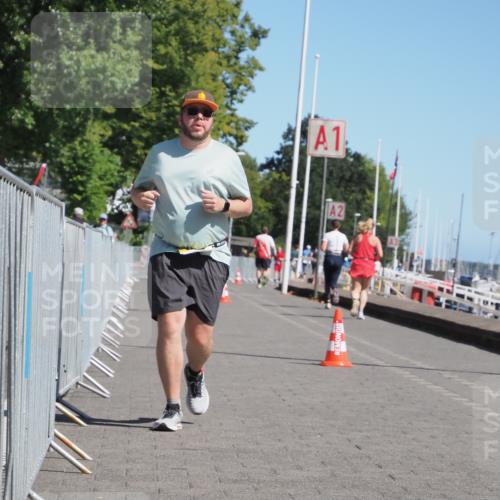17.08.2025 - KN Förde Triathlon 2025 KatJ http://msf.ph/oto/8579800 17.08.2025 12:16:30 Laufen 613 meine-sportfotos.de