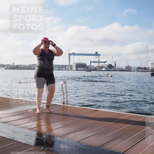17.08.2025 - KN Förde Triathlon 2025 KatJ http://msf.ph/oto/8579815 17.08.2025 09:21:28 Schwimmen 171, 194, 201, 230, 171, 194, 201, 230 meine-sportfotos.de