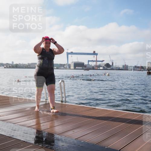17.08.2025 - KN Förde Triathlon 2025 KatJ http://msf.ph/oto/8579819 17.08.2025 09:21:28 Schwimmen 171, 194, 201, 230, 171, 194, 201, 230 meine-sportfotos.de