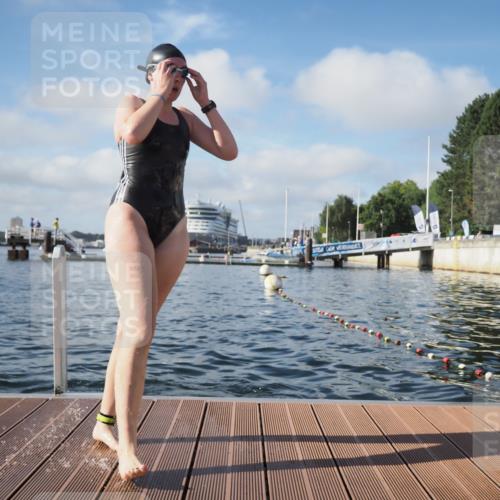 17.08.2025 - KN Förde Triathlon 2025 KatJ http://msf.ph/oto/8579857 17.08.2025 09:21:32 Schwimmen 194, 201, 230, 171, 194, 201, 230 meine-sportfotos.de