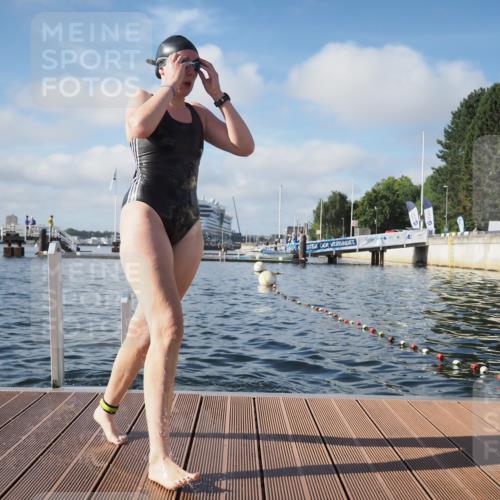 17.08.2025 - KN Förde Triathlon 2025 KatJ http://msf.ph/oto/8579862 17.08.2025 09:21:32 Schwimmen 194, 201, 230, 171, 194, 201, 230 meine-sportfotos.de