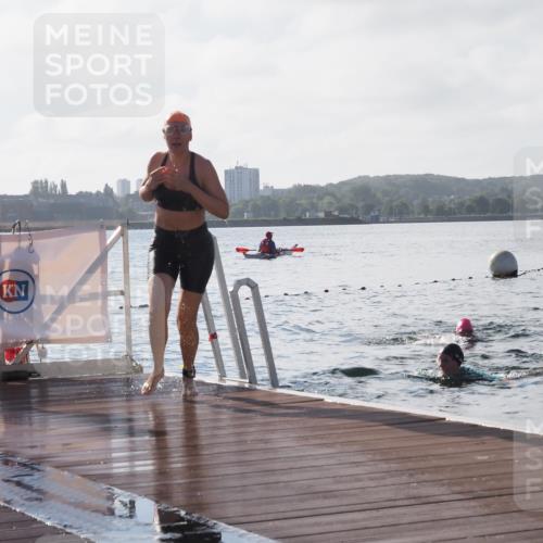 17.08.2025 - KN Förde Triathlon 2025 KatJ http://msf.ph/oto/8579874 17.08.2025 09:21:46 Schwimmen 212, 244, 244 meine-sportfotos.de