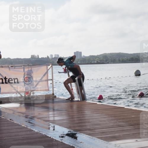 17.08.2025 - KN Förde Triathlon 2025 KatJ http://msf.ph/oto/8579942 17.08.2025 09:21:53 Schwimmen 210, 212, 215, 242, 244, 212, 215, 242, 244 meine-sportfotos.de