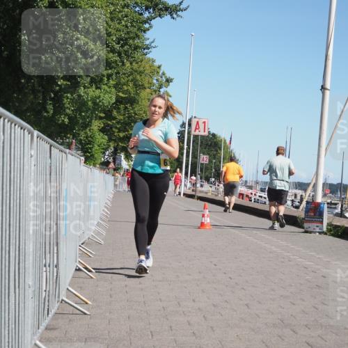 17.08.2025 - KN Förde Triathlon 2025 KatJ http://msf.ph/oto/8580005 17.08.2025 12:16:43 Laufen 356, 627 meine-sportfotos.de