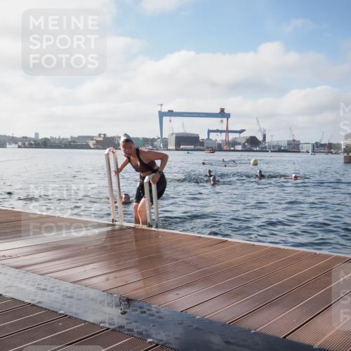 17.08.2025 - KN Förde Triathlon 2025 KatJ http://msf.ph/oto/8580023 17.08.2025 09:21:59 Schwimmen 210, 212, 213, 215, 224, 242, 210, 212, 215, 242, 244 meine-sportfotos.de