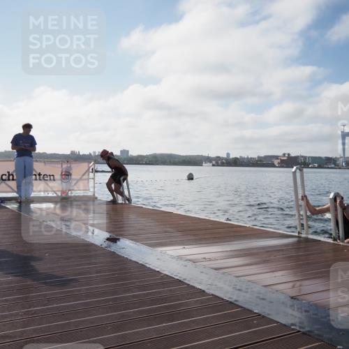 17.08.2025 - KN Förde Triathlon 2025 KatJ http://msf.ph/oto/8580121 17.08.2025 09:22:07 Schwimmen 210, 213, 224, 242, 210, 212, 213, 215, 224, 242 meine-sportfotos.de
