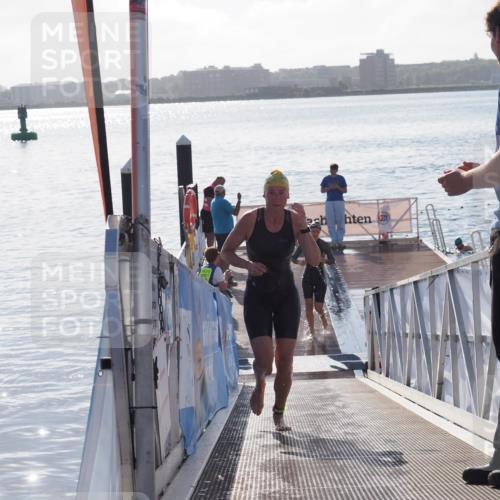 17.08.2025 - KN Förde Triathlon 2025 MichiJ http://msf.ph/oto/8580221 17.08.2025 09:18:11 Schwimmen 175, 182, 189, 185, 189, 254 meine-sportfotos.de