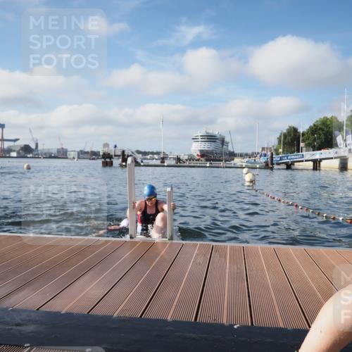 17.08.2025 - KN Förde Triathlon 2025 KatJ http://msf.ph/oto/8580288 17.08.2025 09:22:20 Schwimmen 111, 208, 221, 235, 111, 208, 213, 224 meine-sportfotos.de
