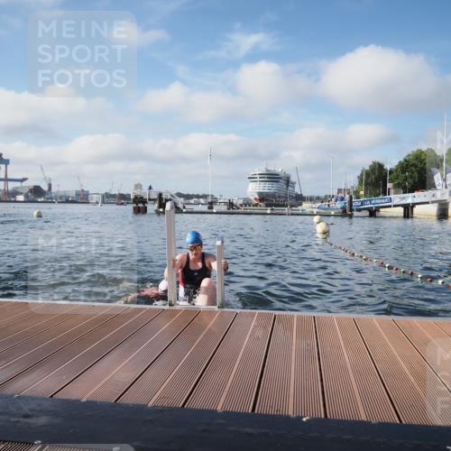 17.08.2025 - KN Förde Triathlon 2025 KatJ http://msf.ph/oto/8580291 17.08.2025 09:22:20 Schwimmen 111, 208, 221, 235, 111, 208, 213, 224 meine-sportfotos.de