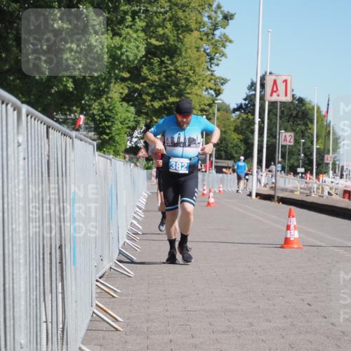 17.08.2025 - KN Förde Triathlon 2025 KatJ http://msf.ph/oto/8580305 17.08.2025 12:17:59 Laufen 368, 382 meine-sportfotos.de