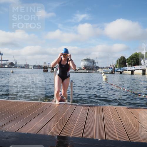 17.08.2025 - KN Förde Triathlon 2025 KatJ http://msf.ph/oto/8580319 17.08.2025 09:22:22 Schwimmen 111, 208, 221, 235, 111, 208, 213, 221, 235 meine-sportfotos.de