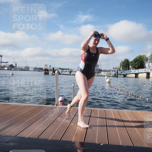 17.08.2025 - KN Förde Triathlon 2025 KatJ http://msf.ph/oto/8580332 17.08.2025 09:22:22 Schwimmen 111, 208, 221, 235, 111, 208, 213, 221, 235 meine-sportfotos.de