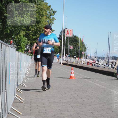 17.08.2025 - KN Förde Triathlon 2025 KatJ http://msf.ph/oto/8580334 17.08.2025 12:18:00 Laufen 368, 382 meine-sportfotos.de