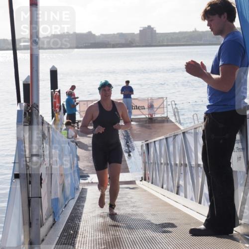 17.08.2025 - KN Förde Triathlon 2025 MichiJ http://msf.ph/oto/8580396 17.08.2025 09:18:28 Schwimmen 174, 185, 174, 185, 192, 250 meine-sportfotos.de