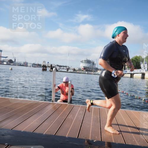 17.08.2025 - KN Förde Triathlon 2025 KatJ http://msf.ph/oto/8580414 17.08.2025 09:22:27 Schwimmen 111, 221, 235, 111, 208, 221, 235 meine-sportfotos.de