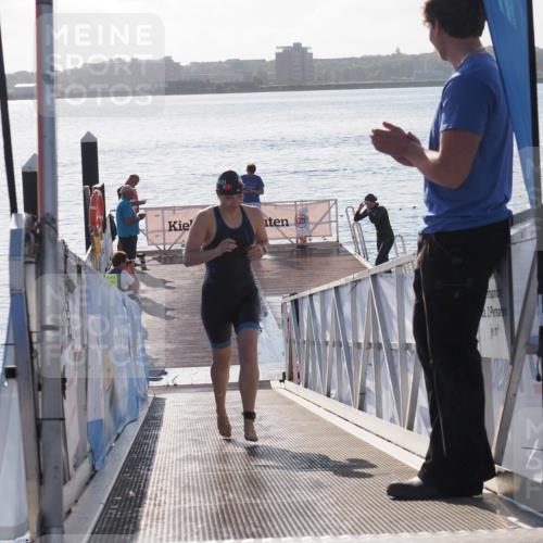 17.08.2025 - KN Förde Triathlon 2025 MichiJ http://msf.ph/oto/8580440 17.08.2025 09:18:31 Schwimmen 174, 185, 174, 192, 250 meine-sportfotos.de