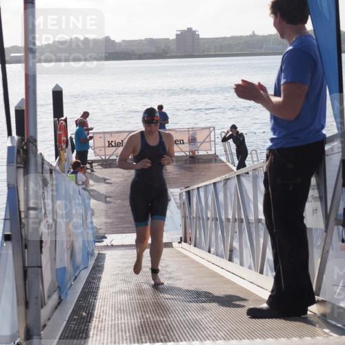 17.08.2025 - KN Förde Triathlon 2025 MichiJ http://msf.ph/oto/8580444 17.08.2025 09:18:31 Schwimmen 174, 185, 174, 192, 250 meine-sportfotos.de