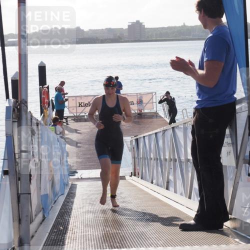 17.08.2025 - KN Förde Triathlon 2025 MichiJ http://msf.ph/oto/8580449 17.08.2025 09:18:31 Schwimmen 174, 185, 174, 192, 250 meine-sportfotos.de