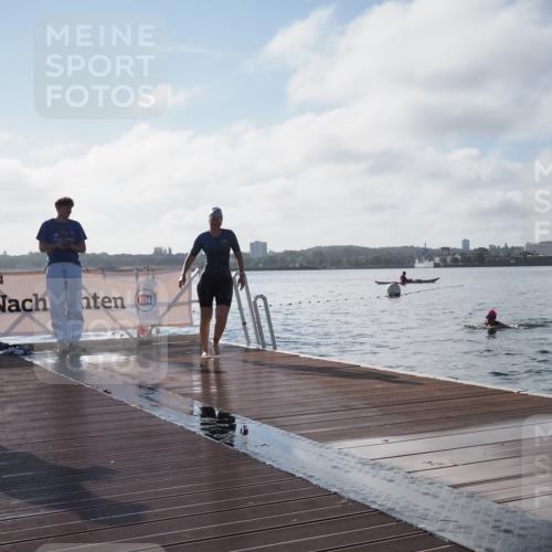 17.08.2025 - KN Förde Triathlon 2025 KatJ http://msf.ph/oto/8580647 17.08.2025 09:22:56 Schwimmen 234, 234, 249 meine-sportfotos.de