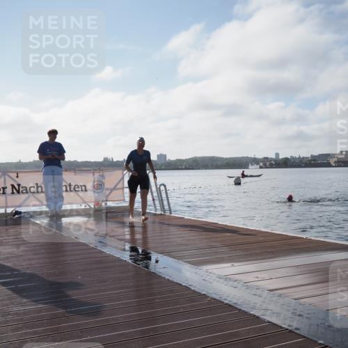 17.08.2025 - KN Förde Triathlon 2025 KatJ http://msf.ph/oto/8580651 17.08.2025 09:22:56 Schwimmen 234, 234, 249 meine-sportfotos.de