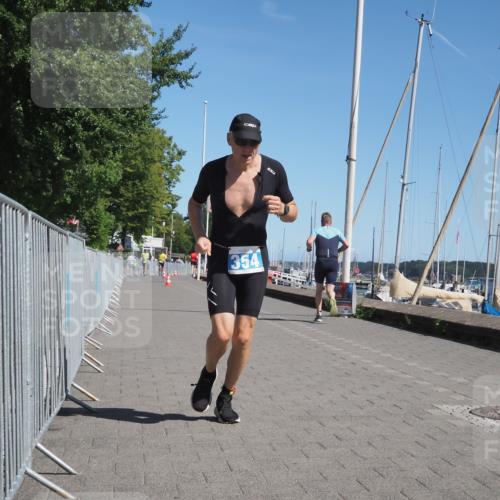 17.08.2025 - KN Förde Triathlon 2025 KatJ http://msf.ph/oto/8580653 17.08.2025 12:18:37 Laufen 354 meine-sportfotos.de