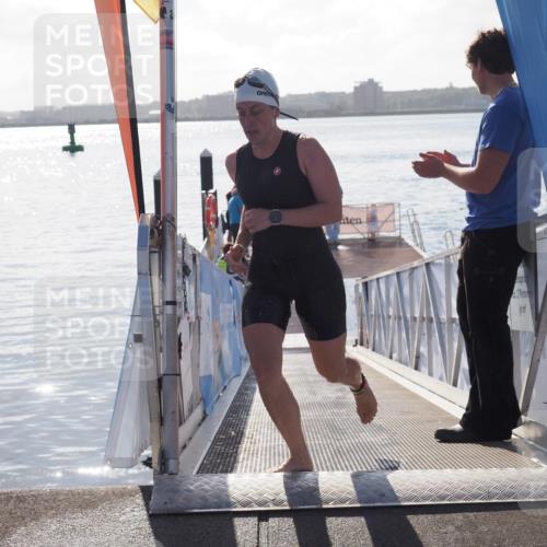 17.08.2025 - KN Förde Triathlon 2025 MichiJ http://msf.ph/oto/8580676 17.08.2025 09:18:44 Schwimmen 192, 250, 153, 250 meine-sportfotos.de