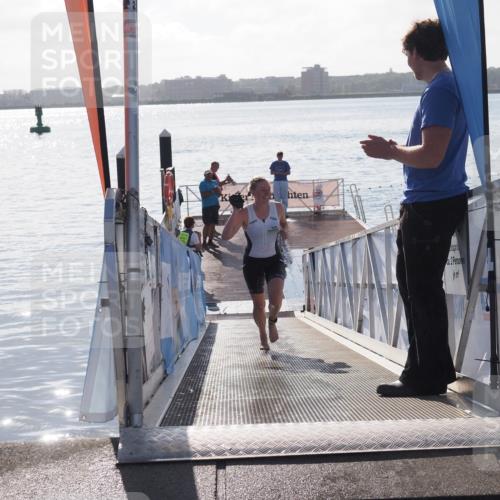 17.08.2025 - KN Förde Triathlon 2025 MichiJ http://msf.ph/oto/8580684 17.08.2025 09:18:54 Schwimmen 153, 250, 153 meine-sportfotos.de