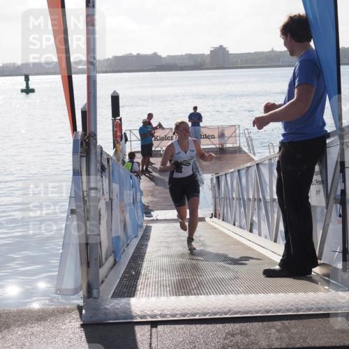 17.08.2025 - KN Förde Triathlon 2025 MichiJ http://msf.ph/oto/8580689 17.08.2025 09:18:54 Schwimmen 153, 250, 153 meine-sportfotos.de