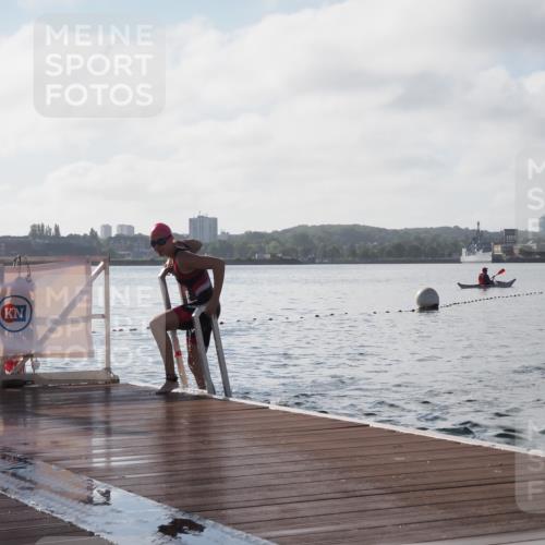 17.08.2025 - KN Förde Triathlon 2025 KatJ http://msf.ph/oto/8580705 17.08.2025 09:23:07 Schwimmen 225, 237, 225, 234, 237 meine-sportfotos.de