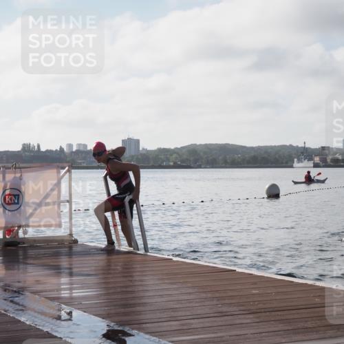 17.08.2025 - KN Förde Triathlon 2025 KatJ http://msf.ph/oto/8580708 17.08.2025 09:23:08 Schwimmen 225, 237, 225, 234, 237 meine-sportfotos.de