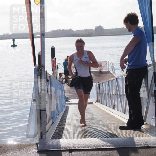 17.08.2025 - KN Förde Triathlon 2025 MichiJ http://msf.ph/oto/8580711 17.08.2025 09:18:54 Schwimmen 153, 250, 153 meine-sportfotos.de