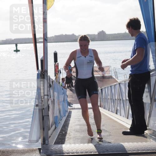 17.08.2025 - KN Förde Triathlon 2025 MichiJ http://msf.ph/oto/8580719 17.08.2025 09:18:55 Schwimmen 153, 250, 153 meine-sportfotos.de