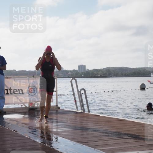 17.08.2025 - KN Förde Triathlon 2025 KatJ http://msf.ph/oto/8580751 17.08.2025 09:23:10 Schwimmen 225, 237, 225, 234, 237 meine-sportfotos.de