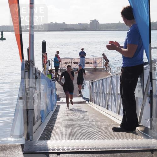 17.08.2025 - KN Förde Triathlon 2025 MichiJ http://msf.ph/oto/8580763 17.08.2025 09:19:11 Schwimmen 173, 184, 173, 184, 219, 220 meine-sportfotos.de