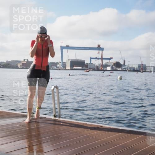 17.08.2025 - KN Förde Triathlon 2025 KatJ http://msf.ph/oto/8580784 17.08.2025 09:23:13 Schwimmen 218, 225, 237, 225, 237 meine-sportfotos.de