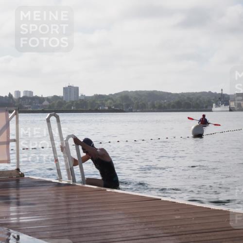 17.08.2025 - KN Förde Triathlon 2025 KatJ http://msf.ph/oto/8580813 17.08.2025 09:23:17 Schwimmen 218, 225, 237, 218, 225, 237 meine-sportfotos.de