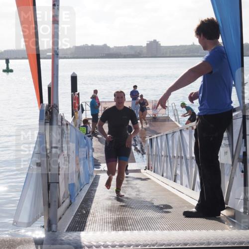 17.08.2025 - KN Förde Triathlon 2025 MichiJ http://msf.ph/oto/8580815 17.08.2025 09:19:13 Schwimmen 173, 184, 173, 184, 219, 220 meine-sportfotos.de