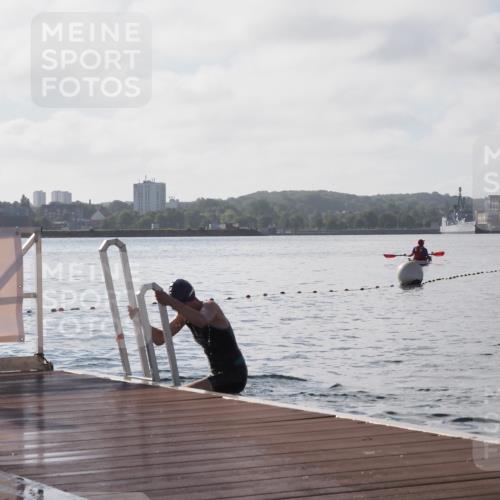 17.08.2025 - KN Förde Triathlon 2025 KatJ http://msf.ph/oto/8580825 17.08.2025 09:23:17 Schwimmen 218, 225, 237, 218, 225, 237 meine-sportfotos.de