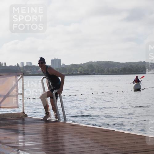 17.08.2025 - KN Förde Triathlon 2025 KatJ http://msf.ph/oto/8580836 17.08.2025 09:23:19 Schwimmen 218, 225, 237, 218, 225, 237 meine-sportfotos.de