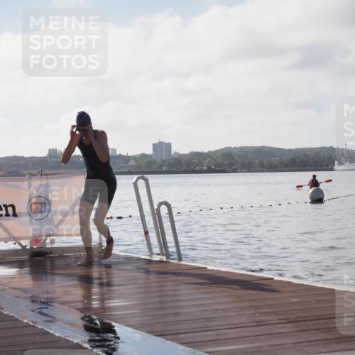 17.08.2025 - KN Förde Triathlon 2025 KatJ http://msf.ph/oto/8580857 17.08.2025 09:23:20 Schwimmen 218, 225, 218, 225, 237 meine-sportfotos.de