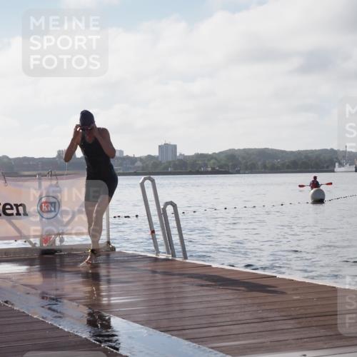 17.08.2025 - KN Förde Triathlon 2025 KatJ http://msf.ph/oto/8580861 17.08.2025 09:23:20 Schwimmen 218, 225, 218, 225, 237 meine-sportfotos.de